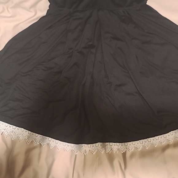 Mushroom dress - Picture 4 of 4